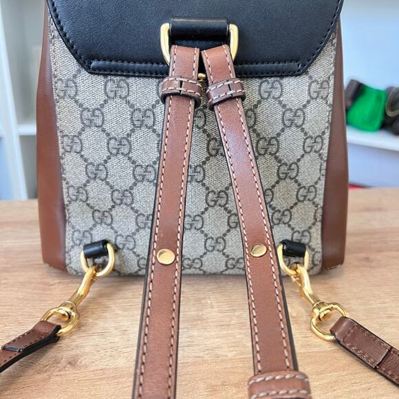 GG Supreme Monogram Calfskin Padlock Backpack Beige Cuir Black - Picture 4 of 15